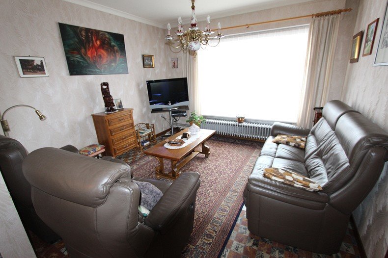 Woning met 4 slaapkamers en diepe tuin te Koekelare 