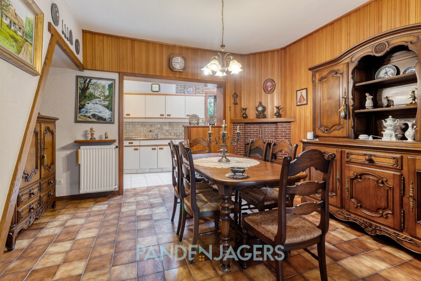 Te renoveren woning met zonnige tuin in hartje Duffel-Oost 