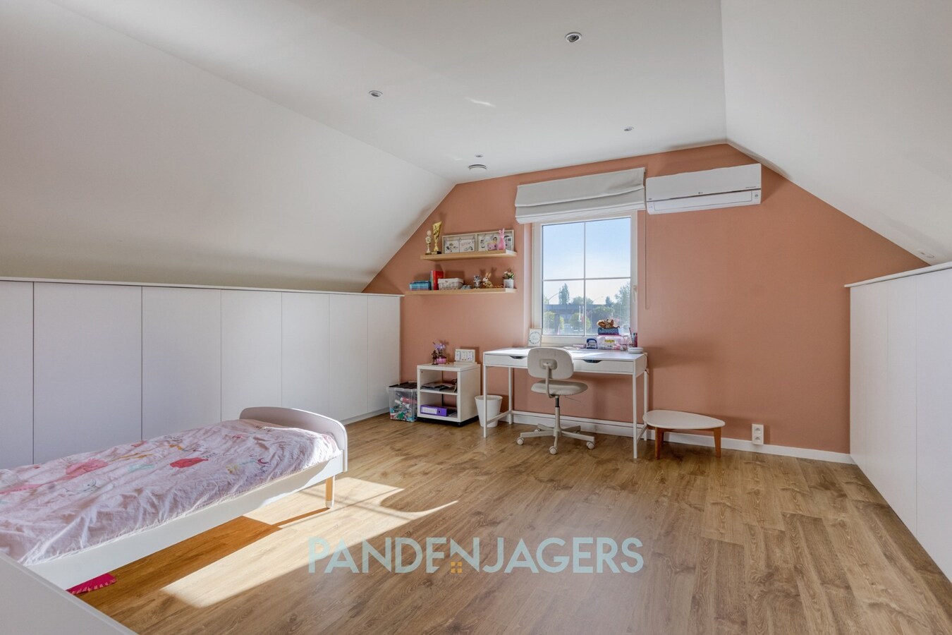 Recente woning (2018) met zwembad te Duffel 