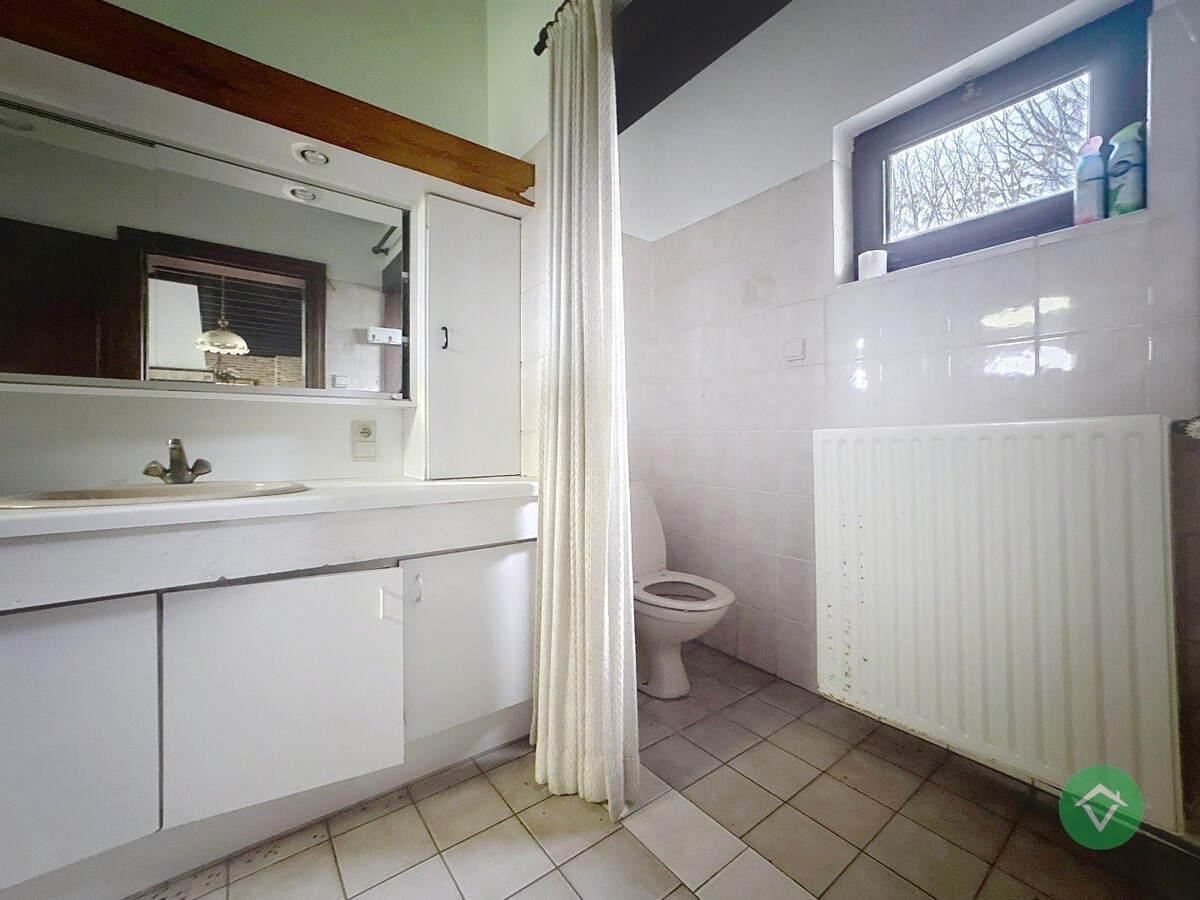 Alleenstaande woning met 4 slaapkamers te Koekelare 