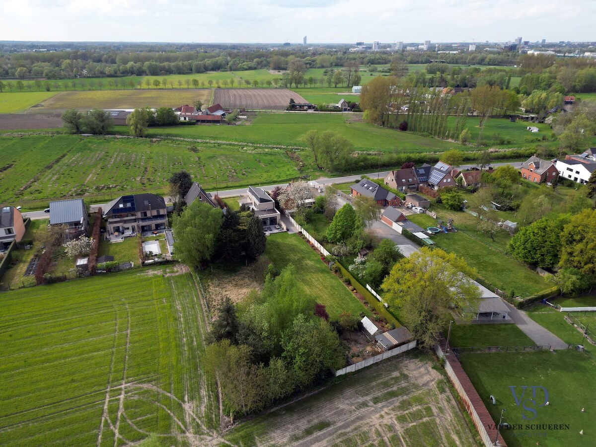 Karaktervolle villa, nabij centrum Merelbeke 