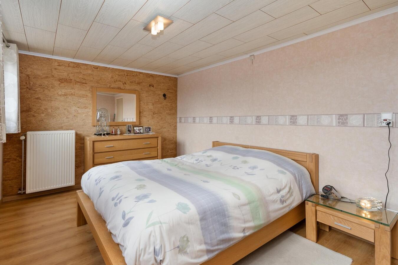 Landelijk gelegen, ruime woning op perceel van 555m² 