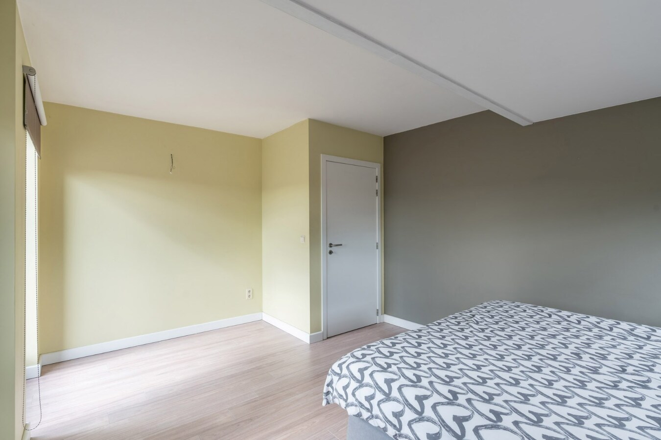 Luxe duplex appartement met 3 slaapkamers, bouwjaar 2008, 170m² bewoonbare oppervlakte. 