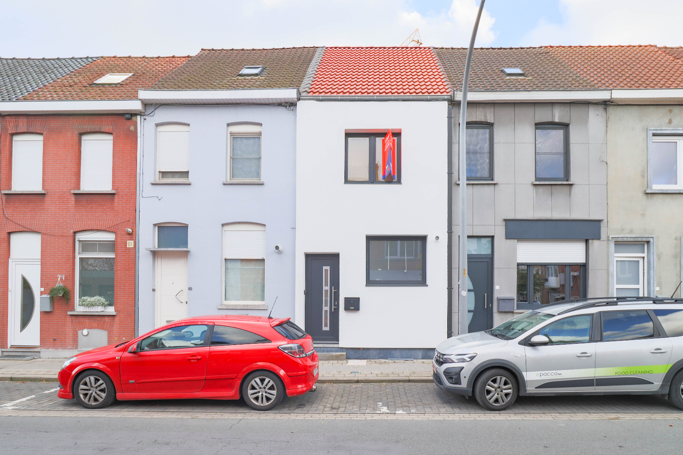 Instapklare topper op goede ligging te Kortrijk ! 