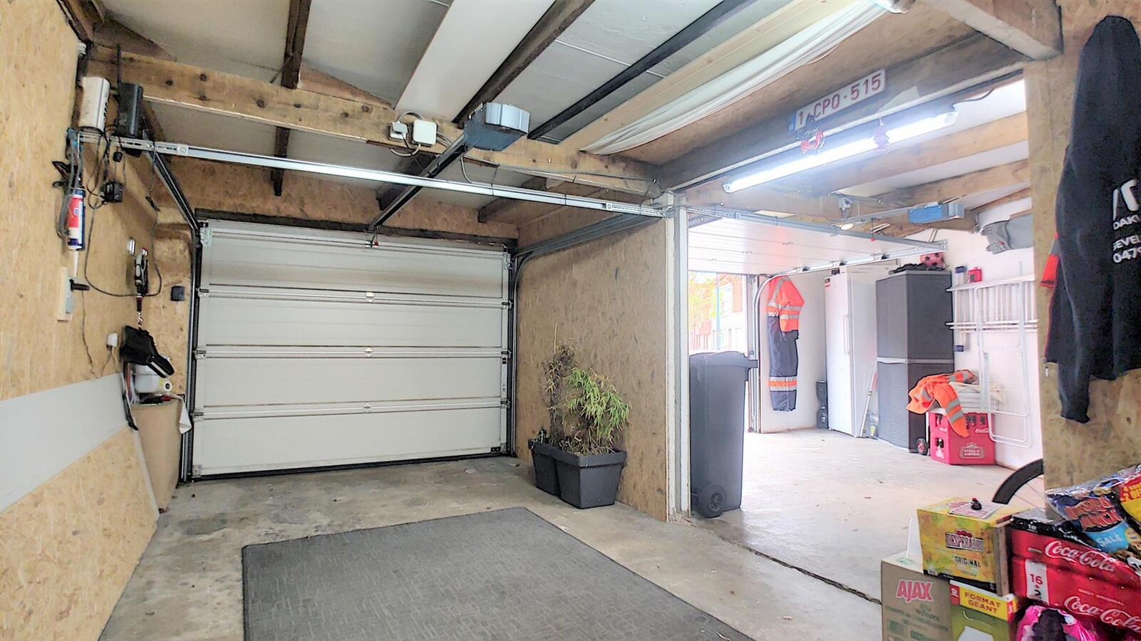 Grote gezinswoning met twee garages - Zeebrugge 