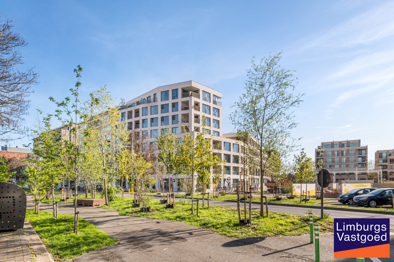 Modern appartement met terras, autostaanplaats + kelderberging 