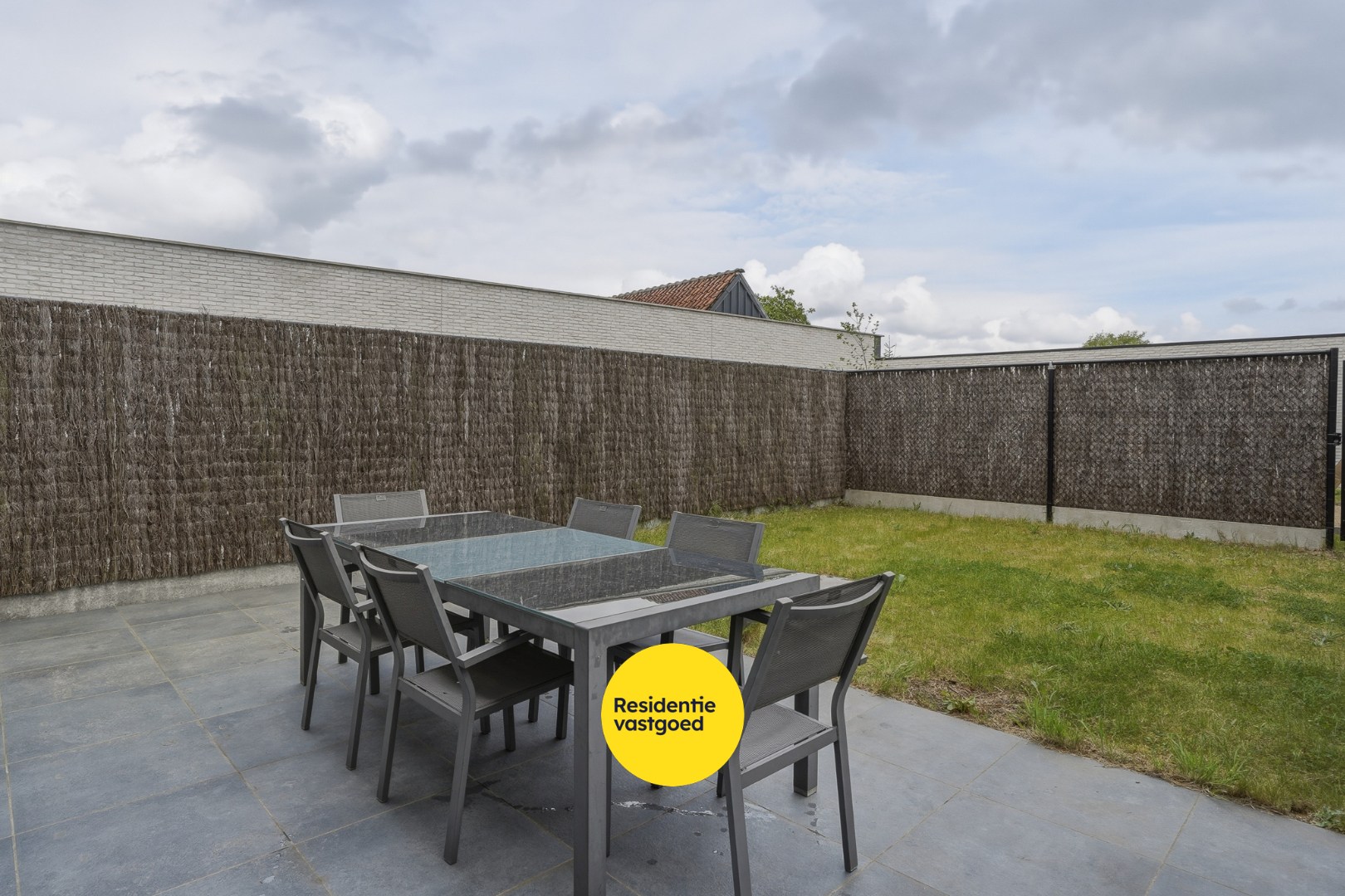 Instapklaar en energiezuinig gelijkvloers appartement met tuin 