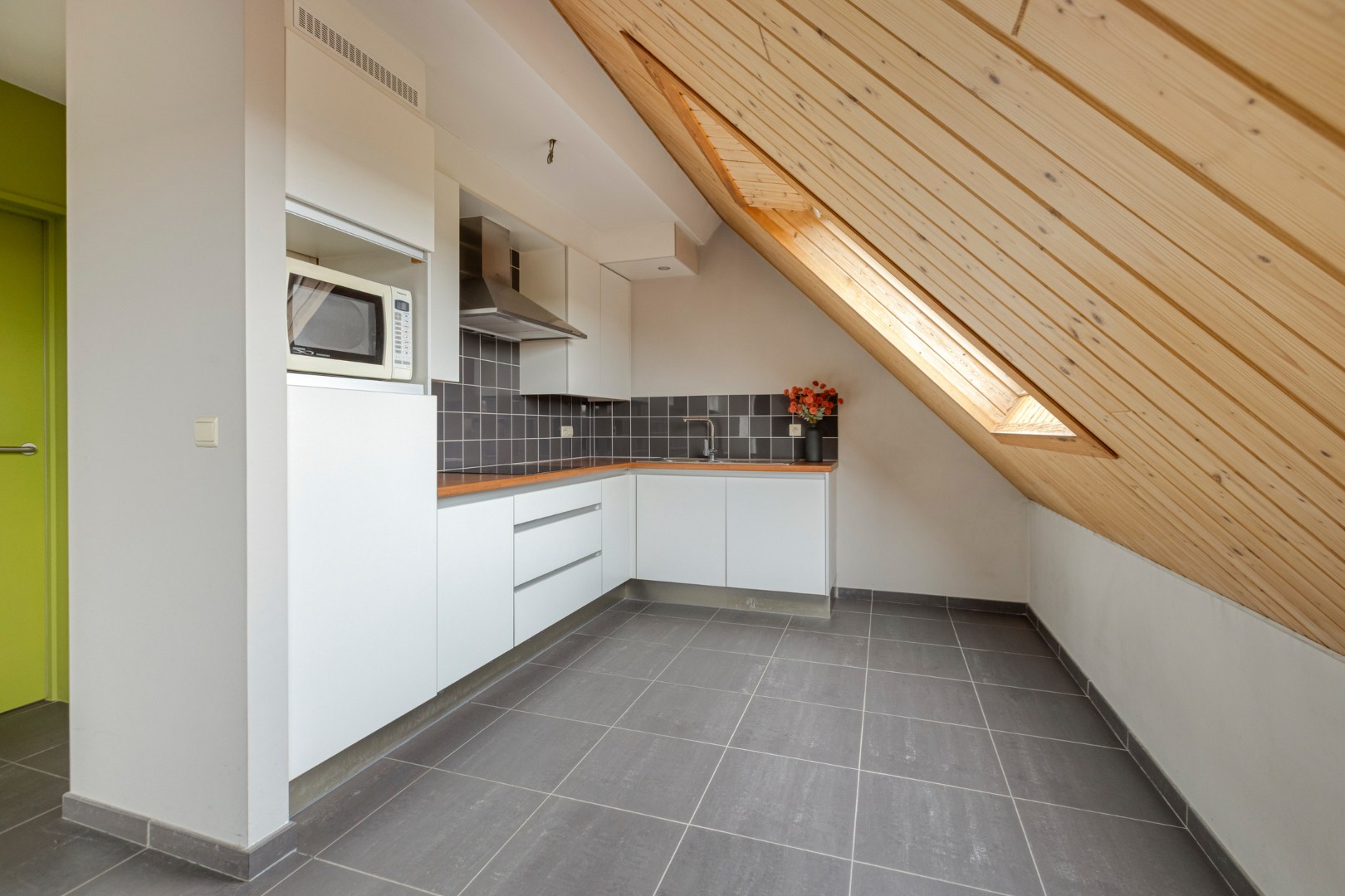 Instapklaar duplexappartement met 1 slpk. nabij centrum Leopoldsburg 