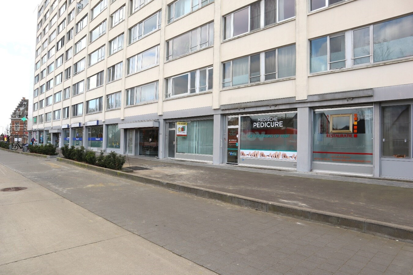 Handelspand-Kantoor gelegen op een strategische locatie te Tienen 