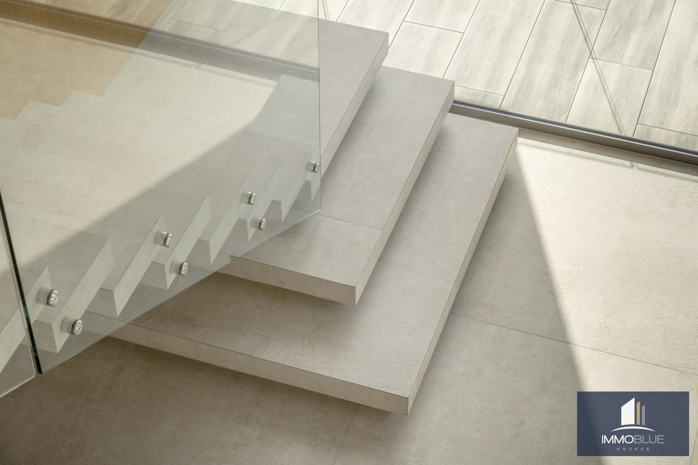 Moderne luxe met spectaculair zeezicht in Cumbre del Sol. 