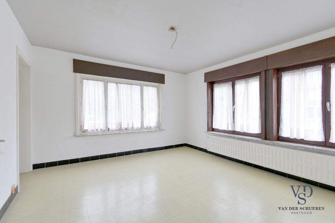 Degelijke, goed gelegen woning. 