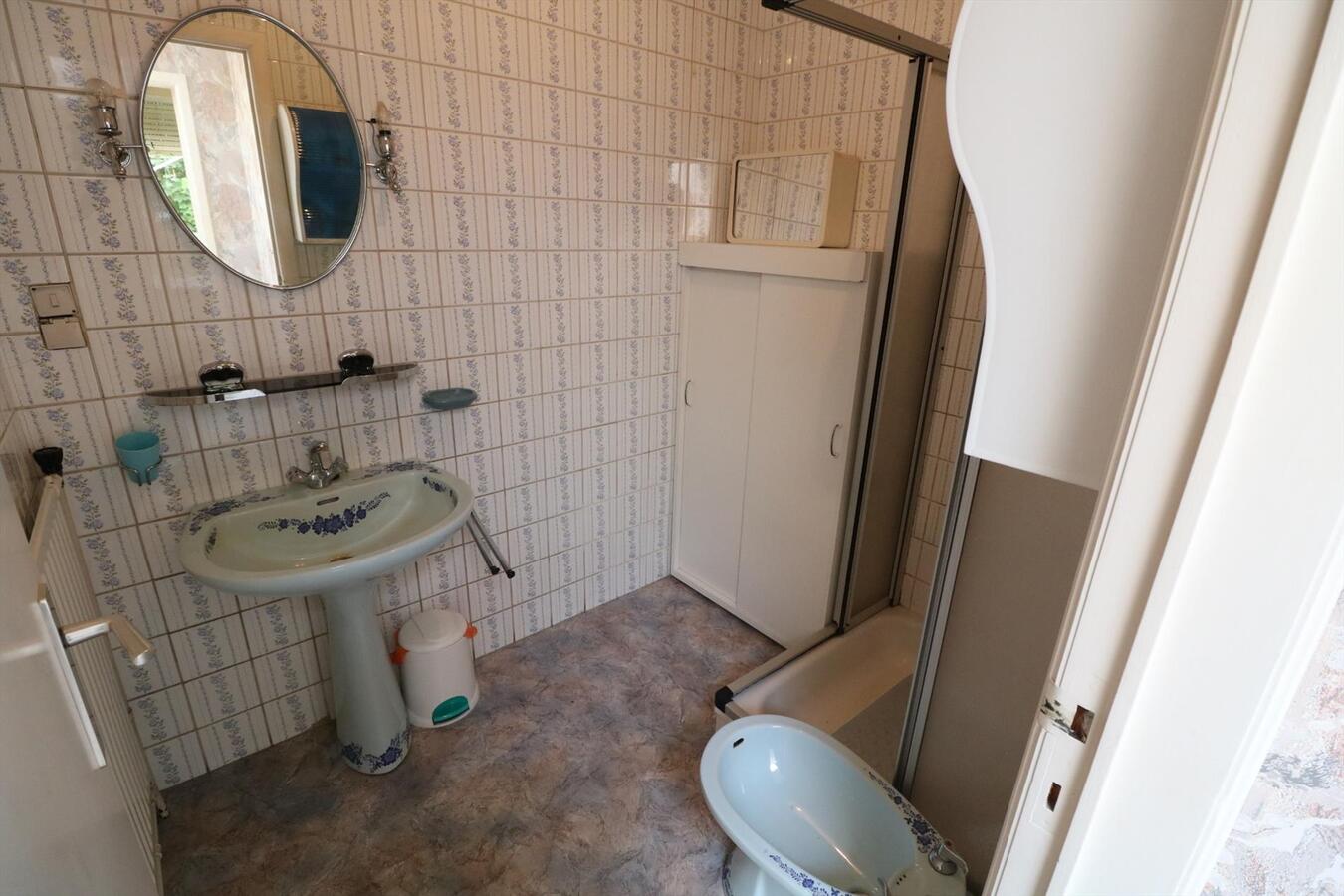 Woning met mogelijkheid tot commmerciële ruimte op 1398m² te Aartrijke 
