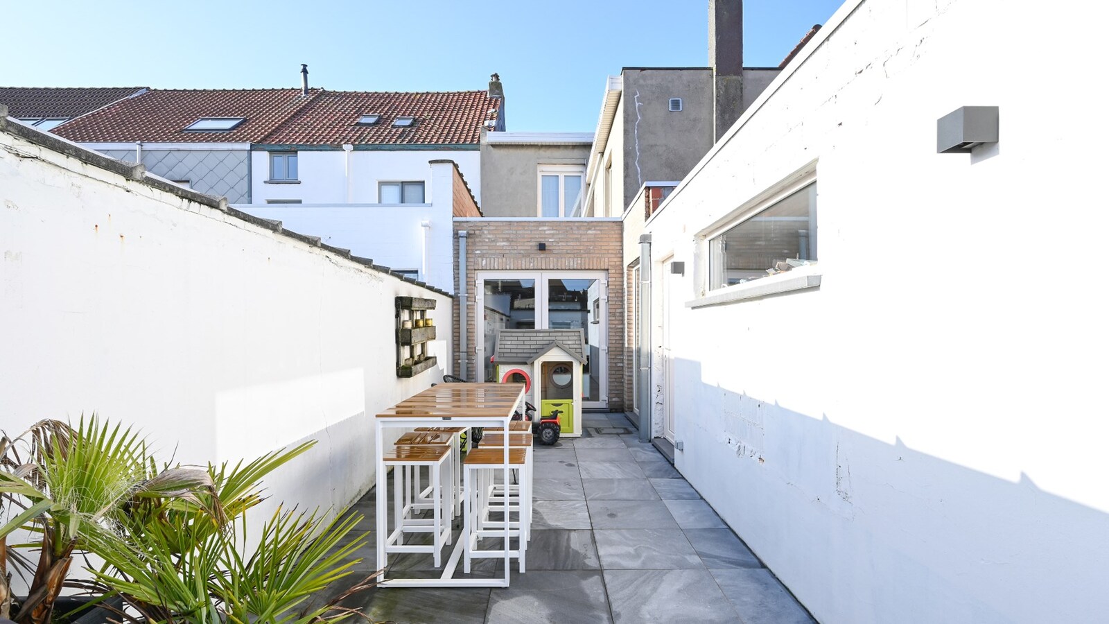 Knap gerenoveerde en ruime gezinswoning vlakbij het centrum &amp; strand 