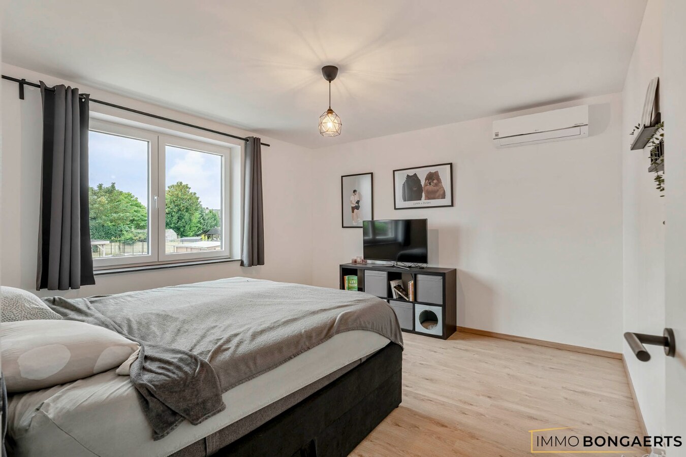 Recente gezinswoning met 3 slaapkamers 