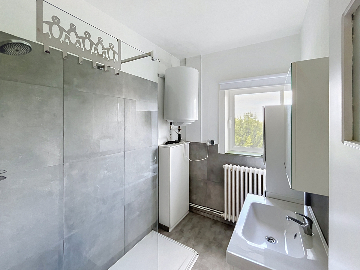Topappartement met 2 slaapkamers centrum Zottegem/ station 