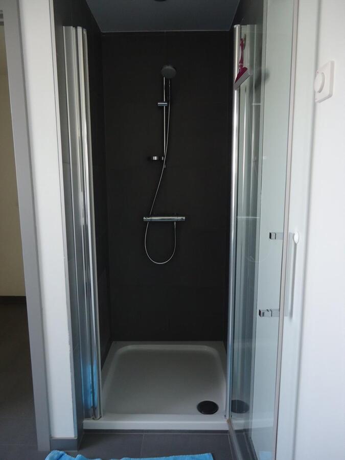 Ruime nieuwbouwwoning met zongerichte tuin en 3 slaapkamers 