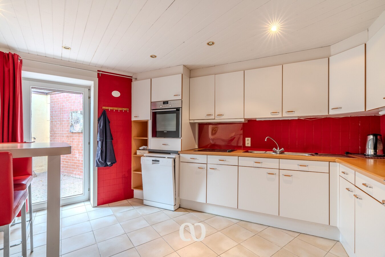 Instapklare halfopen bebouwing op topligging 