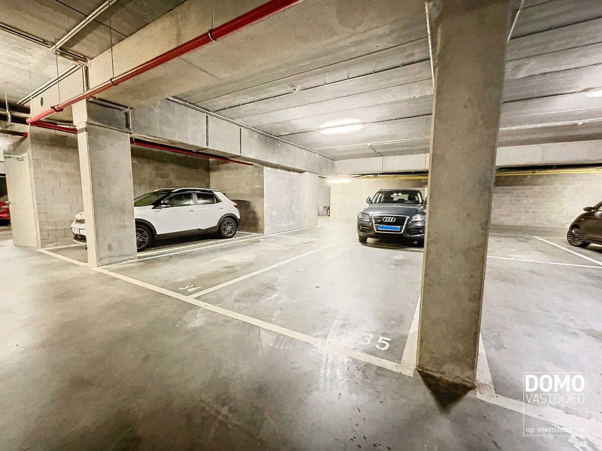 Appartement in het centrum van Hasselt met 2 slaapkamers, 1 ondergrondse parkeerplaats en een mooi terras, 91m² bewoonbare oppervlakte 