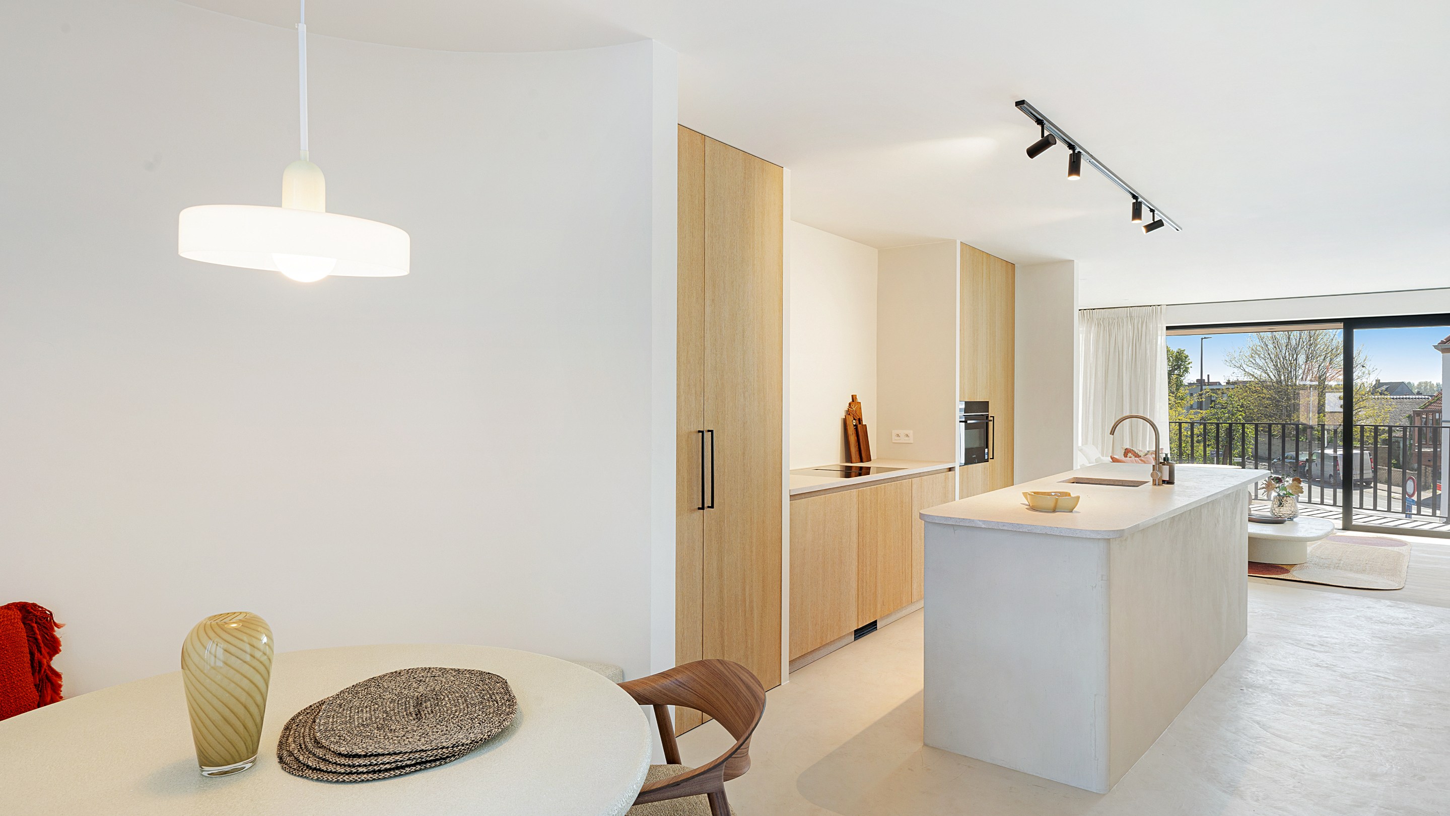 Top afgewerkte nieuwbouwwoning met 4 slaapkamers in het oude Knokke. 