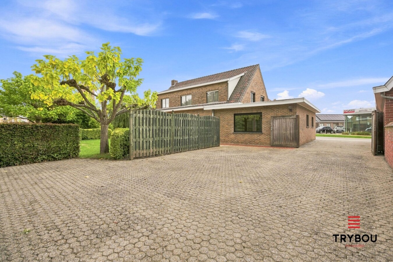 Ruime alleenstaande villa op een royaal perceel van 1265m² 