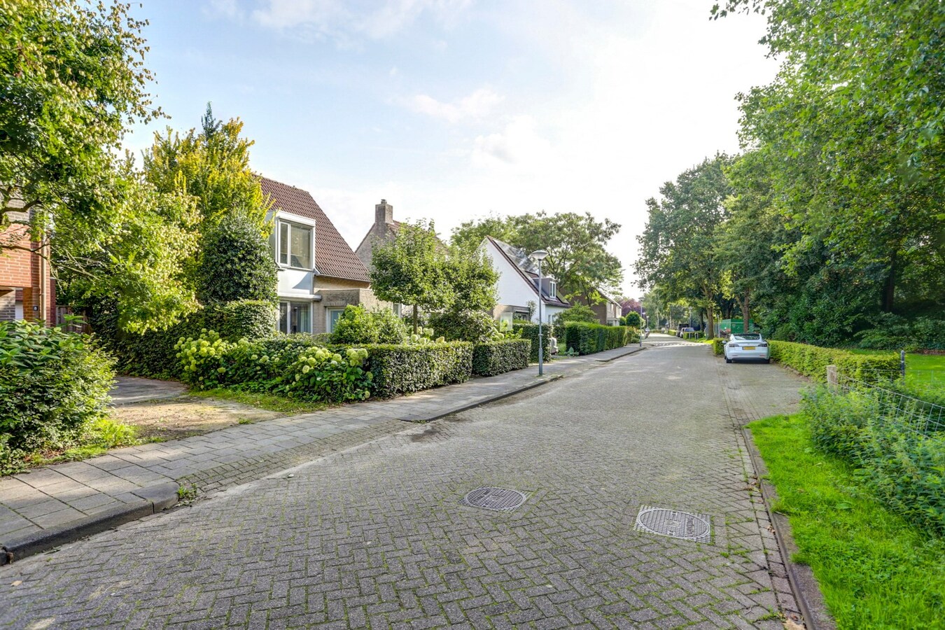Vrijstaande semi-bungalow 