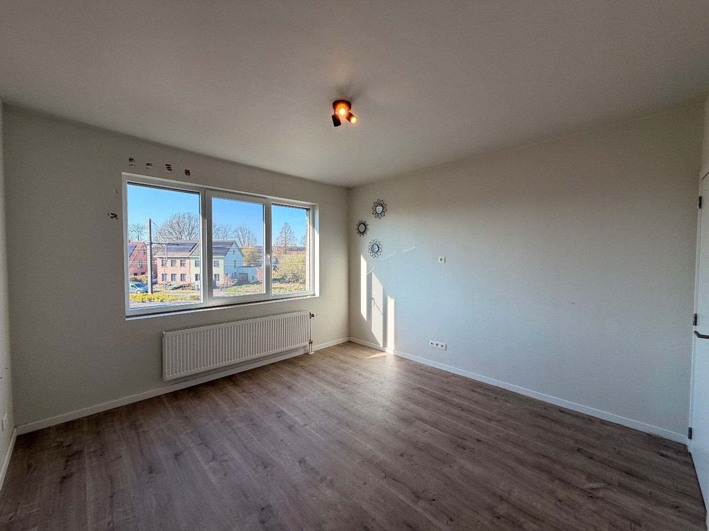 Instapklaar appartement met twee slaapkamers op een rustige ligging te Lint! 