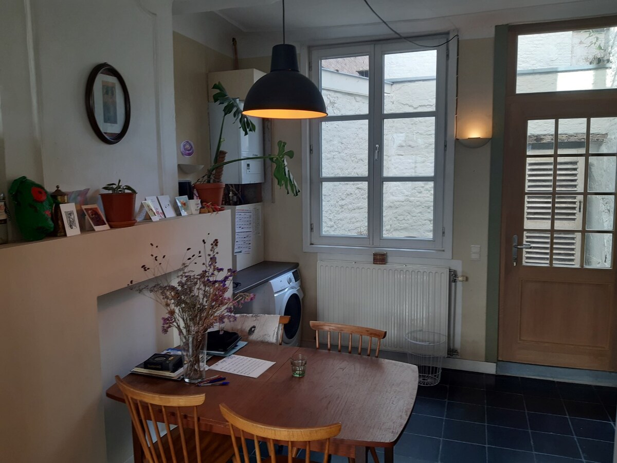 Authentiek wonen in de schaduw van Sint-Baafs. 