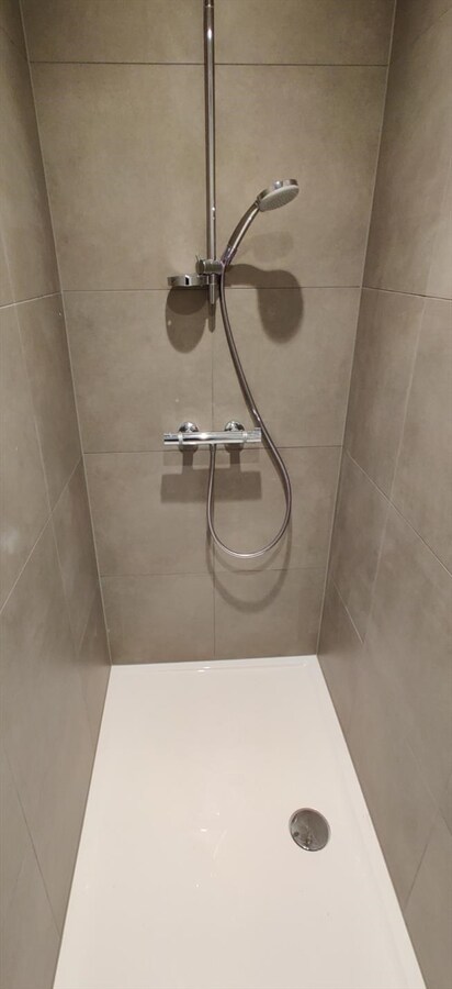 Nieuwbouwwoning met 4 slaapkamers en tuin 