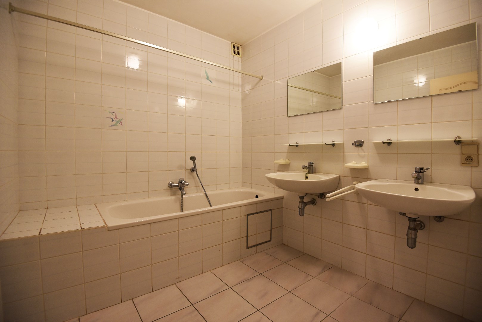 Op te frissen appartement met 2 slpks nabij centrum Maldegem 