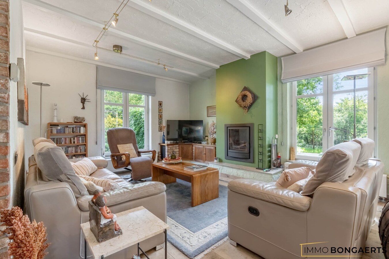 Zeer ruime woning op een leuke locatie te Bret-Gelieren 