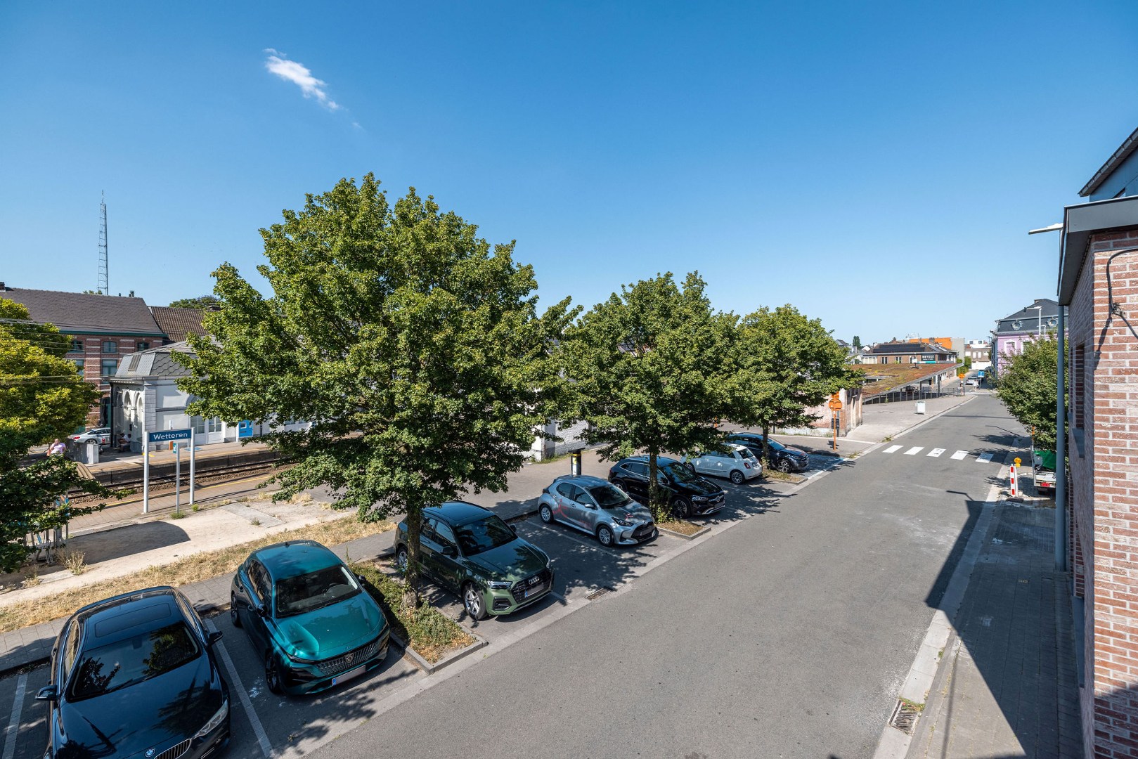 Instapklaar duplexappartement met ruim terras op centrale ligging te Wetteren 