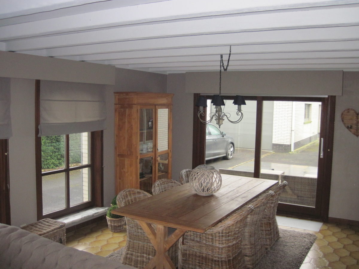 Stijlvolle en degelijke bungalow. Unieke ligging. 