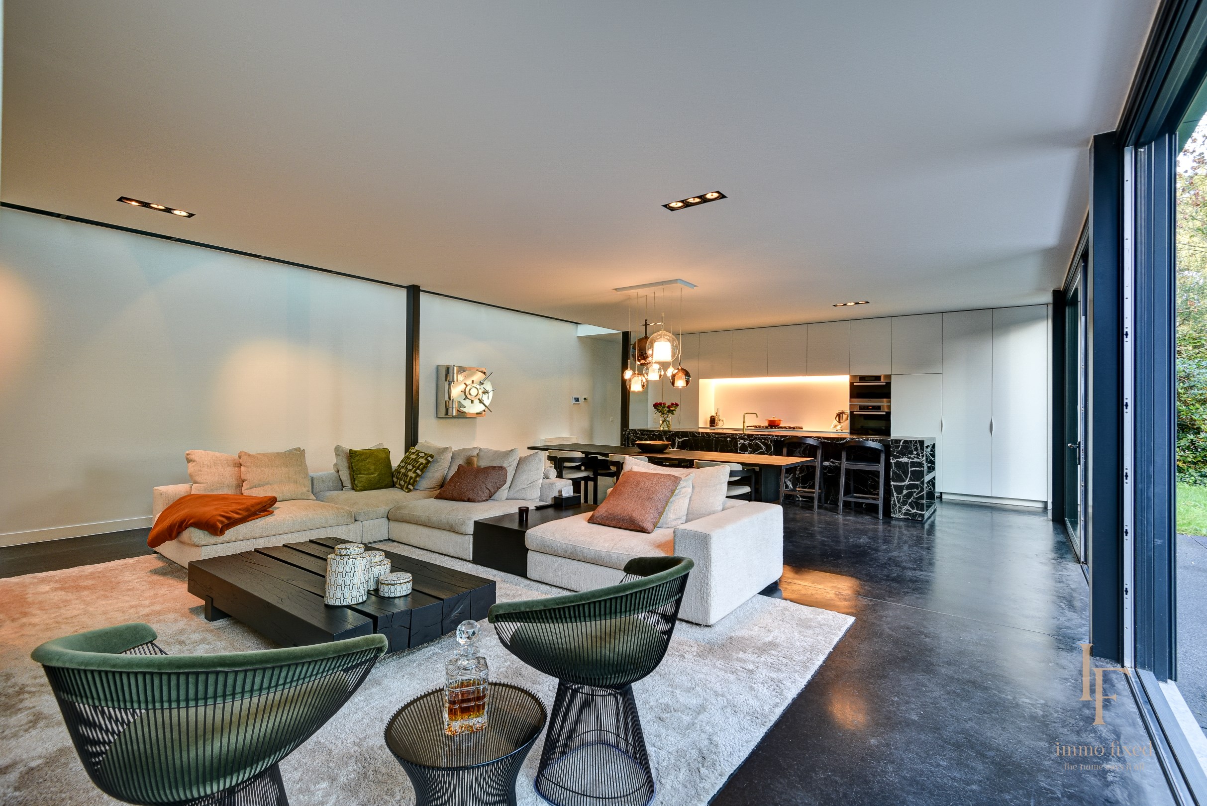 Luxe villa met 4 SLKS en praktijkruimte te SCHILDE! 