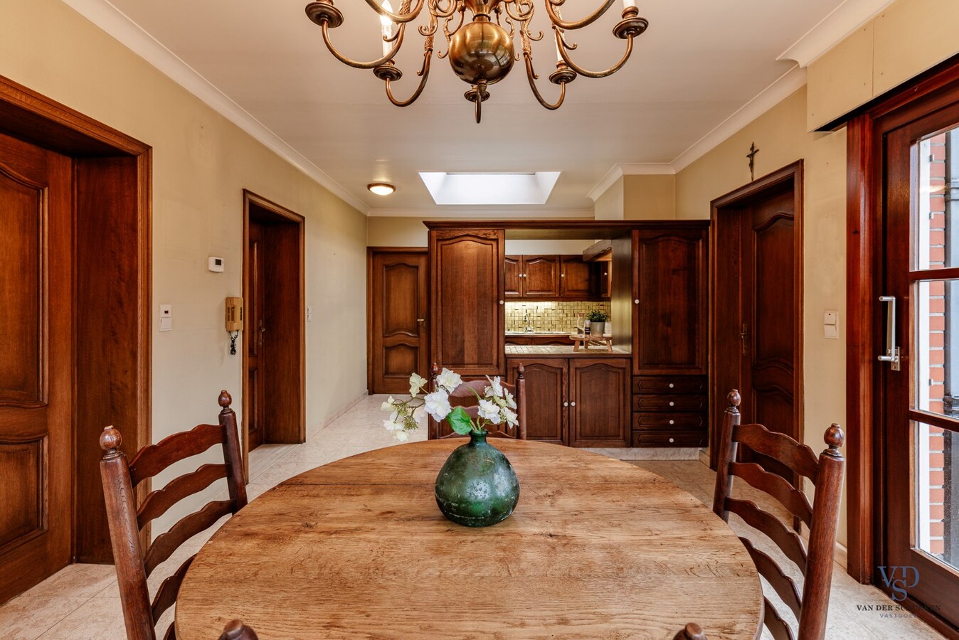 Statige Half Open Bebouwing 