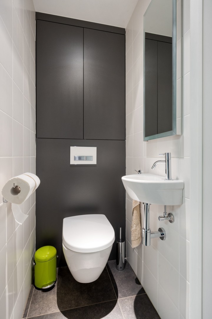 Handelswoning met 3 slpk. en privéparking in het centrum van Balen 