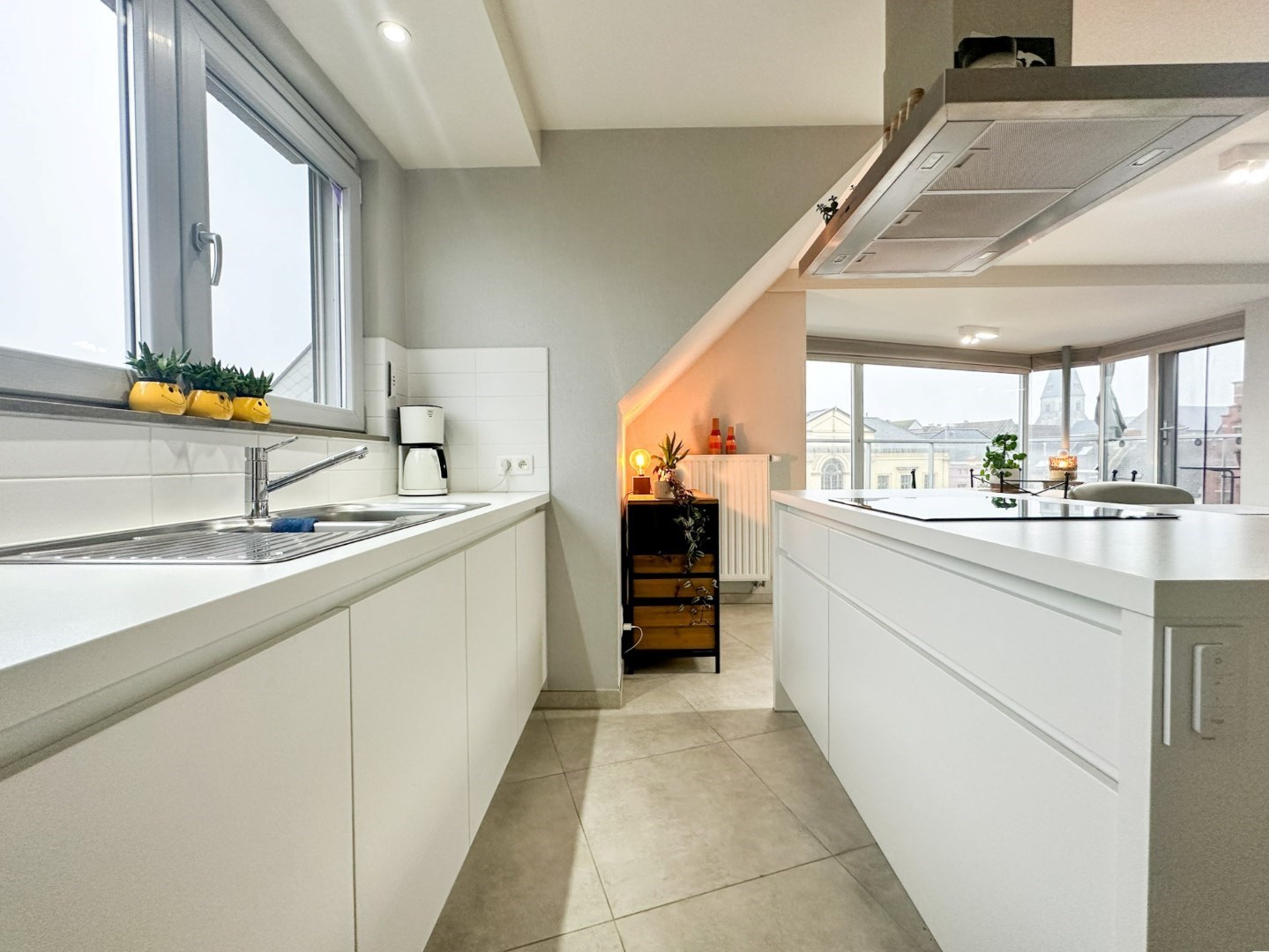 Instapklaar 2-skp appartement met zalig zonneterras, Torhout 