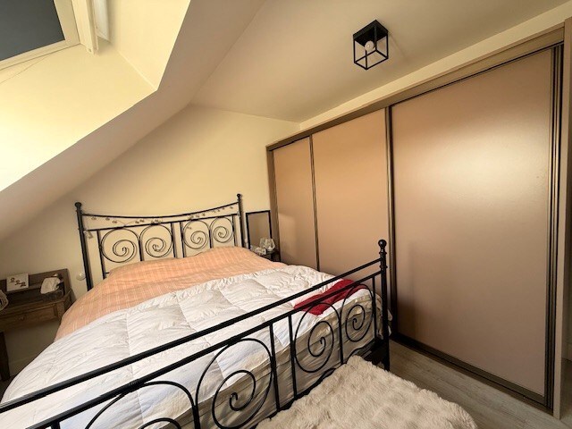 Duplex appartement met 2 slaapkamers, terras en autostandplaats te Dilsen-Stokkem 