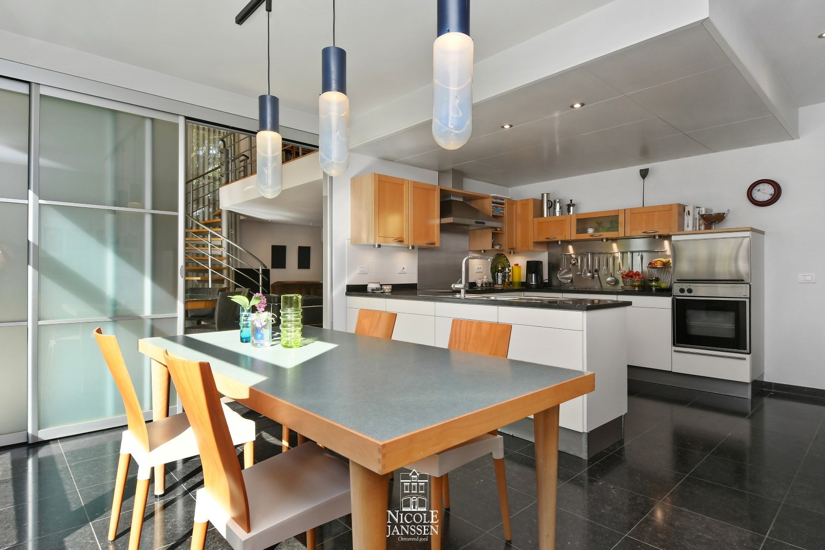 Eethoek bij de keuken 