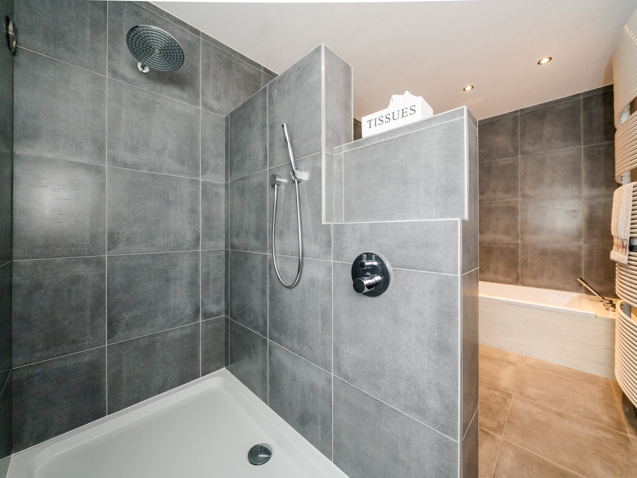 Moderne nieuwbouwvilla met zicht op groen 