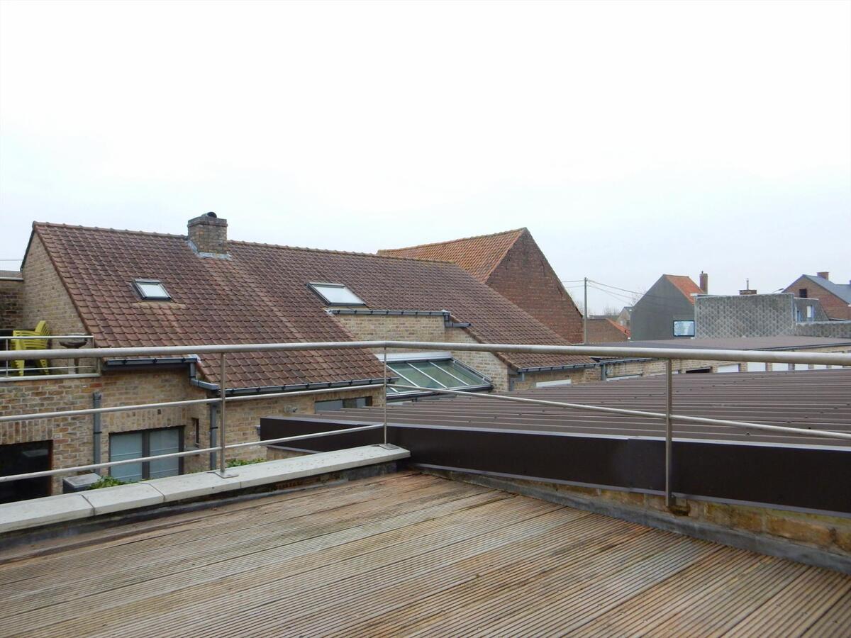 Gezellig ruim 2 slaapkamerappartement met ruim terras 