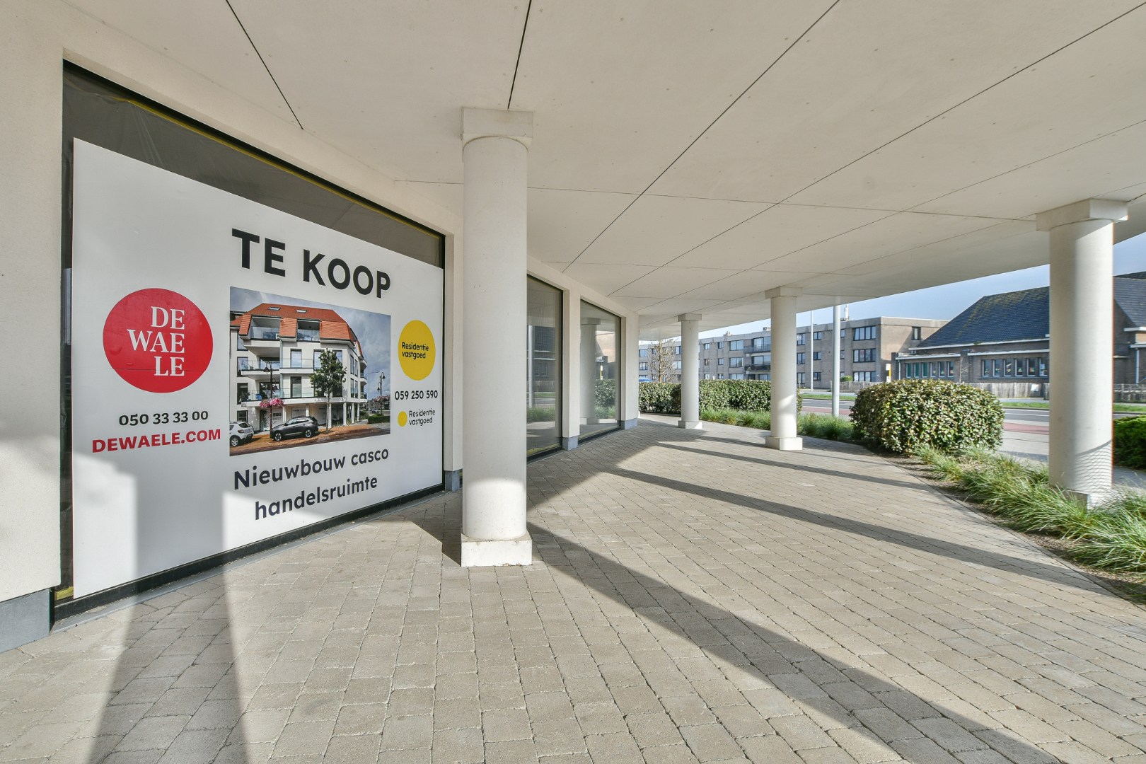 Handelspand op topligging in Wenduine – casco 200 m² 