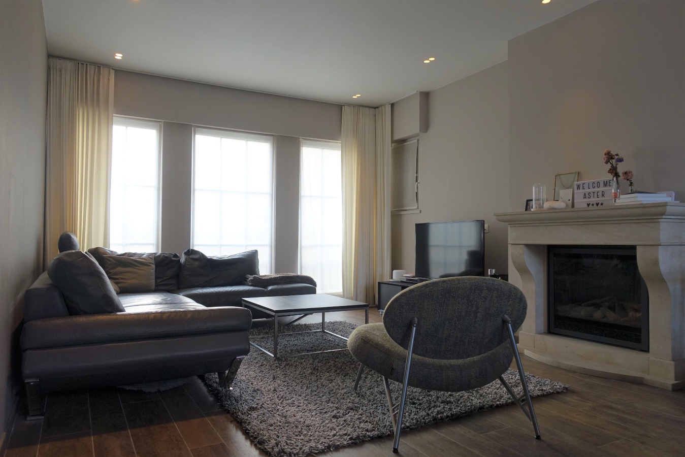 Sublieme gerenoveerde hoekwoning op rustige ligging 