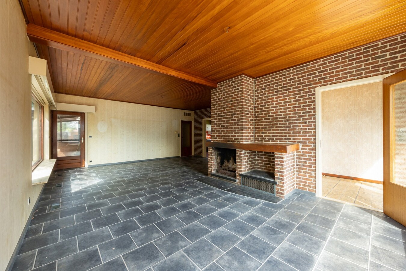 Charmante laagbouw woning met ruime tuin te Oelegem! 