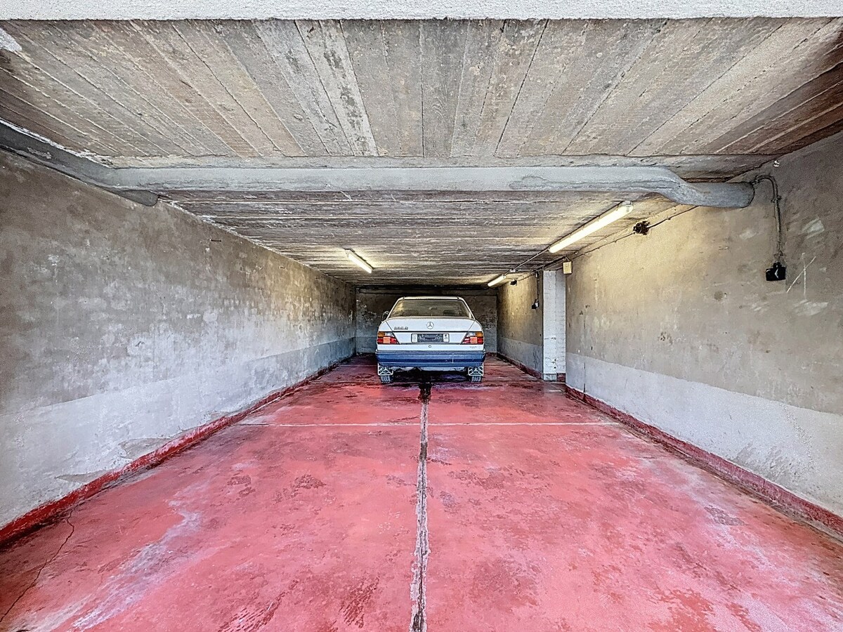 Ruime, karaktervolle woning met zuidgerichte tuin te Hillegem 