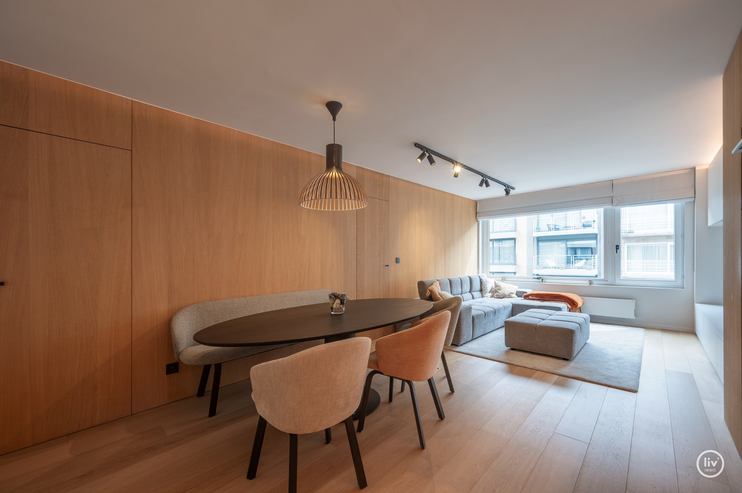Appartement de 2 pièces luxueusement rénové à quelques pas de la digue de la plage d'Albertstrand et de l'avenue Lippens. 