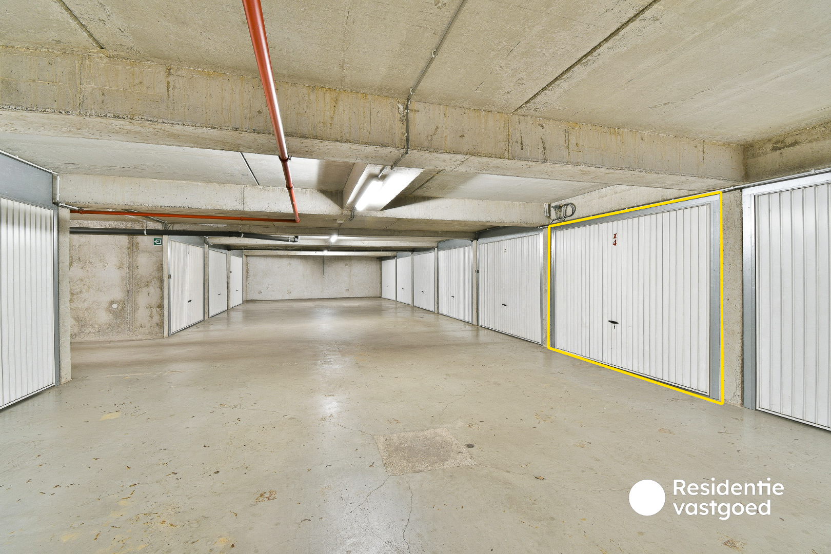 Afgesloten garagebox op centrale ligging in Gistel! 