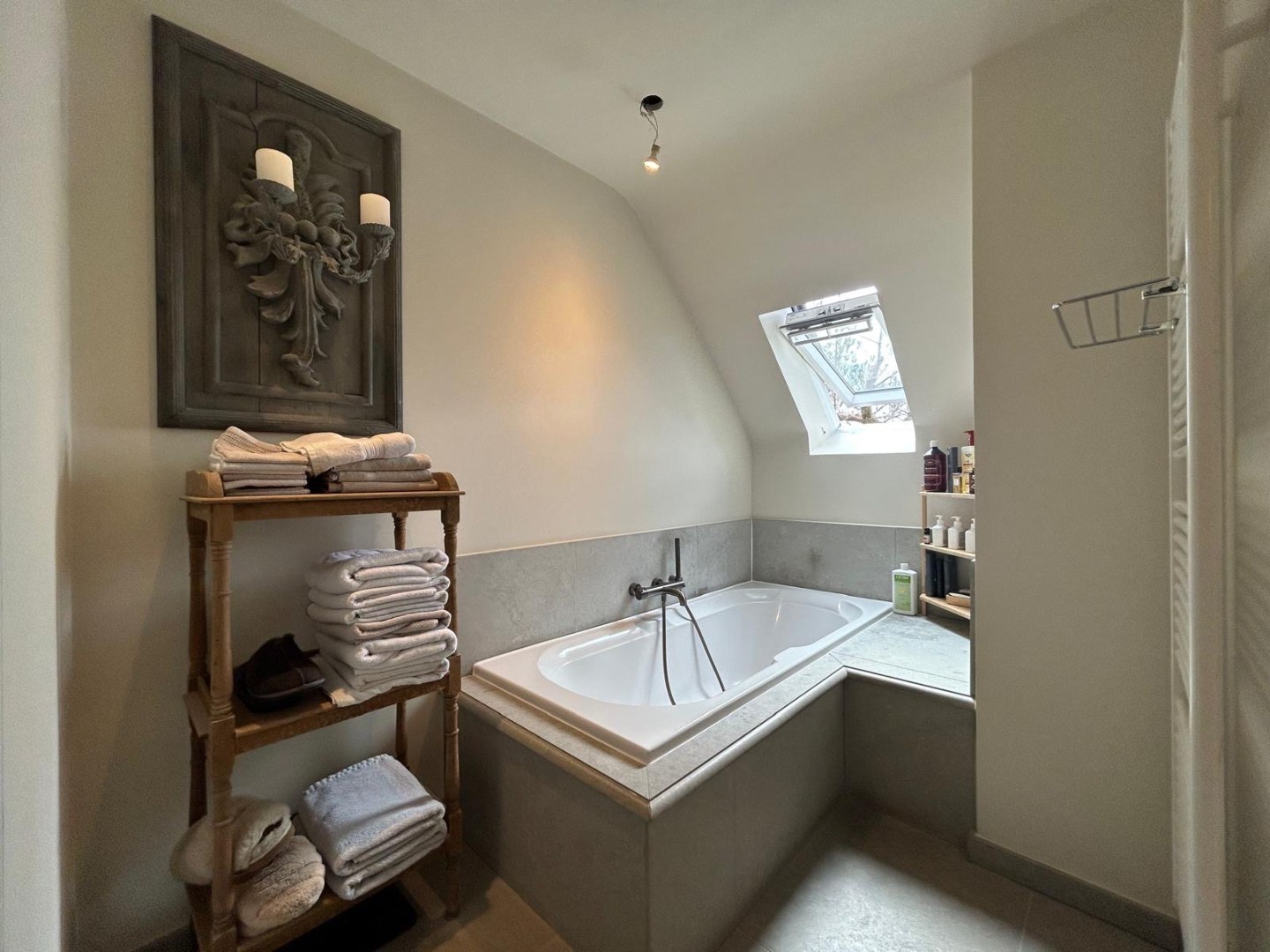 Exclusief wonen in alle rust en ruimte – Penthouse in Geel 