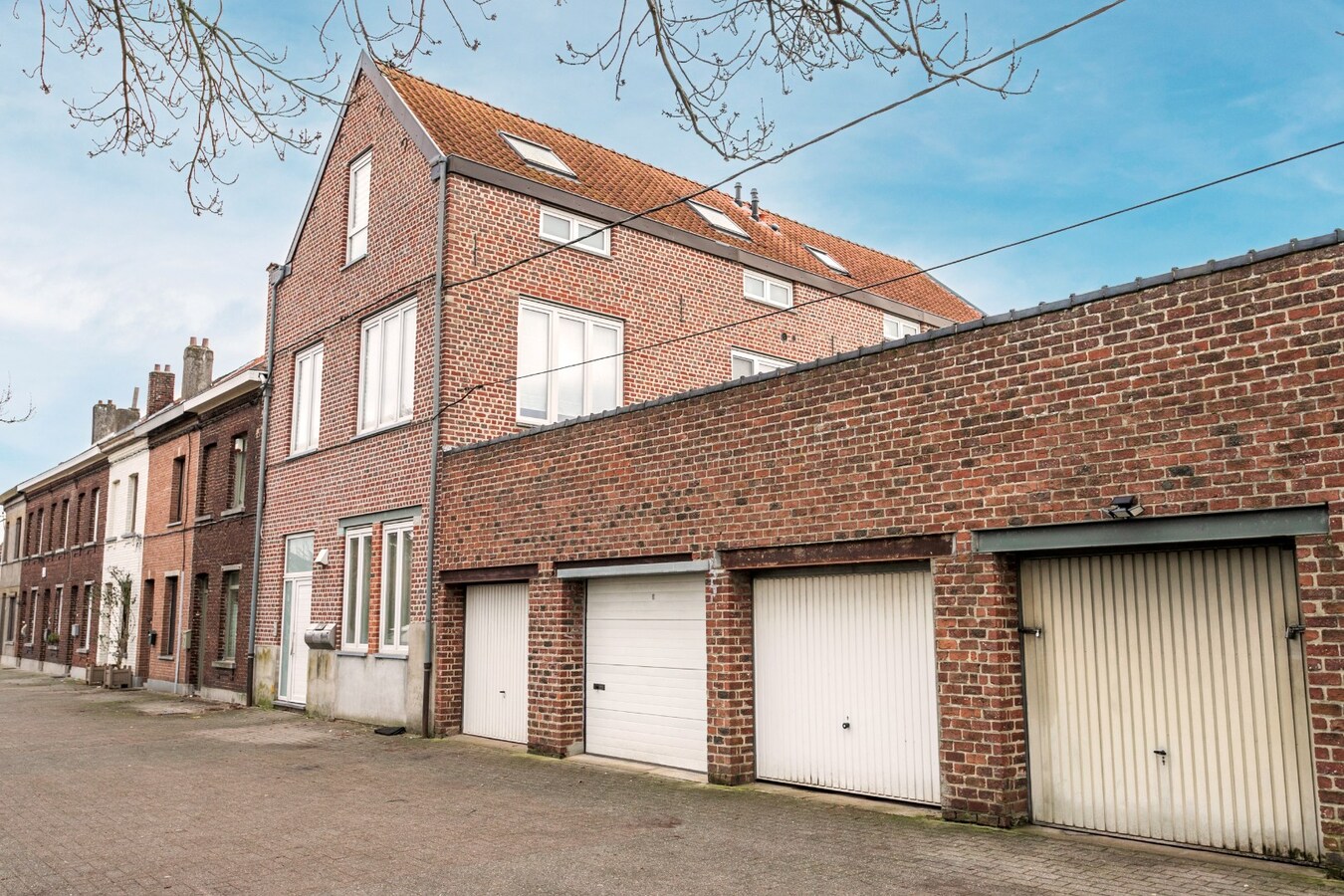 Te koop gebouw - Sint-Pieters-Leeuw