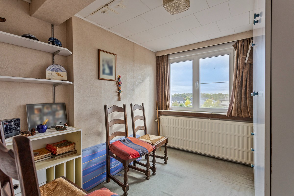 Woning met 5 slaapkamers en grote tuin. 