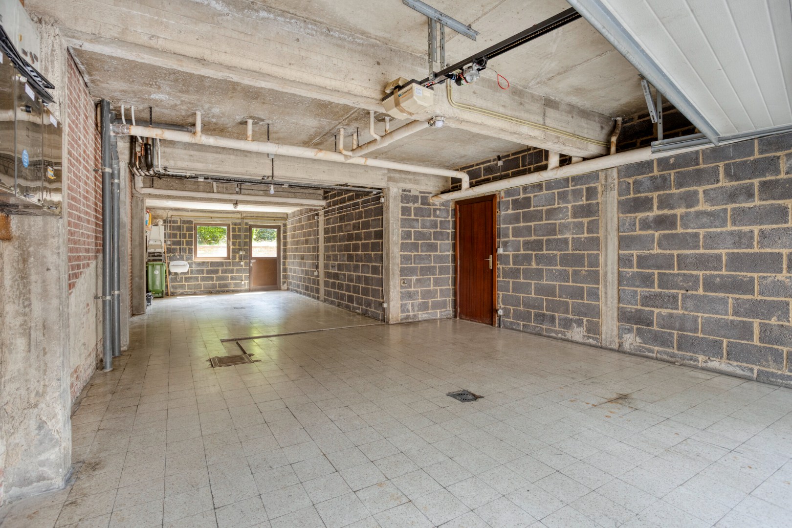 garage